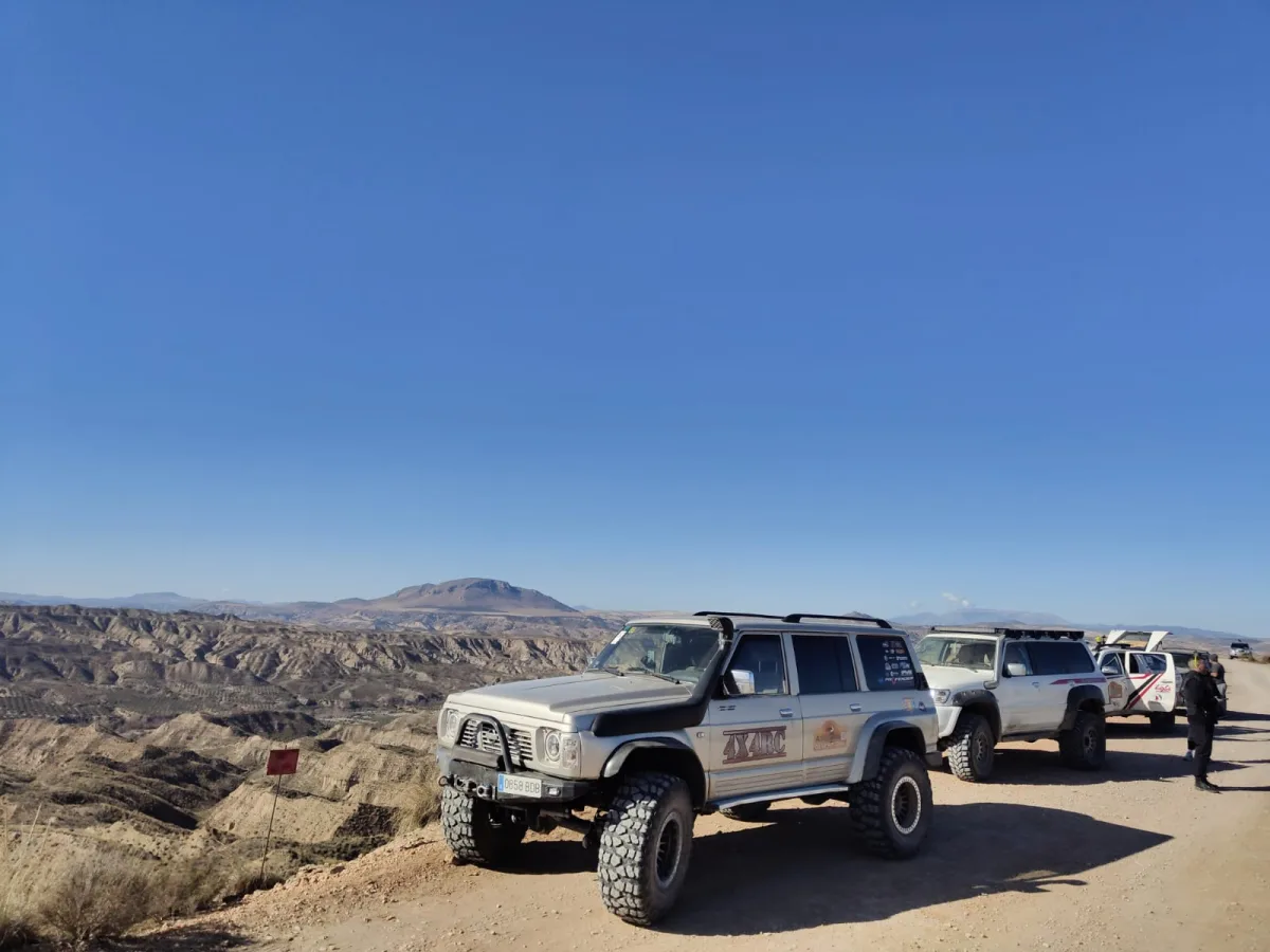 Equipo 4x4 en ruta por Marruecos